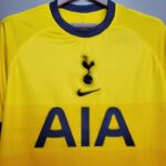 Tercera equipación Stadium Tottenham Hotspur FC diseño cuello