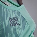 Camiseta calentamiento Real Betis 2020/21 - Imagen 5