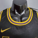 Camiseta Los Angeles Lakers Black Edition 2020 LeBron James 23 - Imagen 3