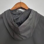 Cortavientos Manchester United capucha