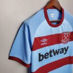 Segunda equipación West Ham 2020/21 - Imagen 3