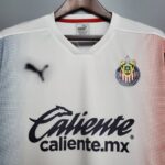 Segunda equipación Stadium Chivas 2020/21 diseño frontal