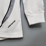 Camiseta local Retro Real Madrid 2006/07 - Imagen 11