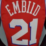 Camiseta Philadelphia 76ers Themed Red Edition - Imagen 8