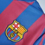 camiseta barcelona 2005 06 escudo