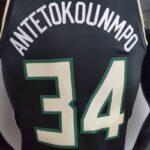 Camiseta Milwaukee Bucks Theme Edition Black - Imagen 7