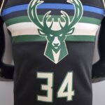 Camiseta Milwaukee Bucks Theme Edition Black - Imagen 5