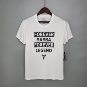 Camiseta “Forever Mamba”
