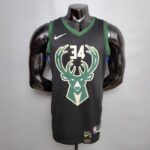 Camiseta Milwaukee Bucks Black Edition