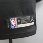 Camiseta Milwaukee Bucks Theme Edition Black - Imagen 6