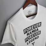 Camiseta “Forever Mamba” diseño lateral