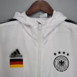 Cortavientos Alemania 2021/22 diseño frontal