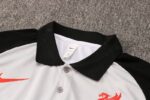 Polo Nike Liverpool 2021/22 - Imagen 3