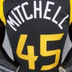 Camiseta Utah Jazz City Edition Jersey Black Red - Imagen 2