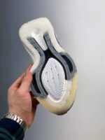 Zapatilla Ultraboost 21 Sashiko Primeblue – FX7729 diseño de planta