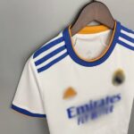 Mini conjunto Real Madrid primera equipación 2021/22 - Imagen 5