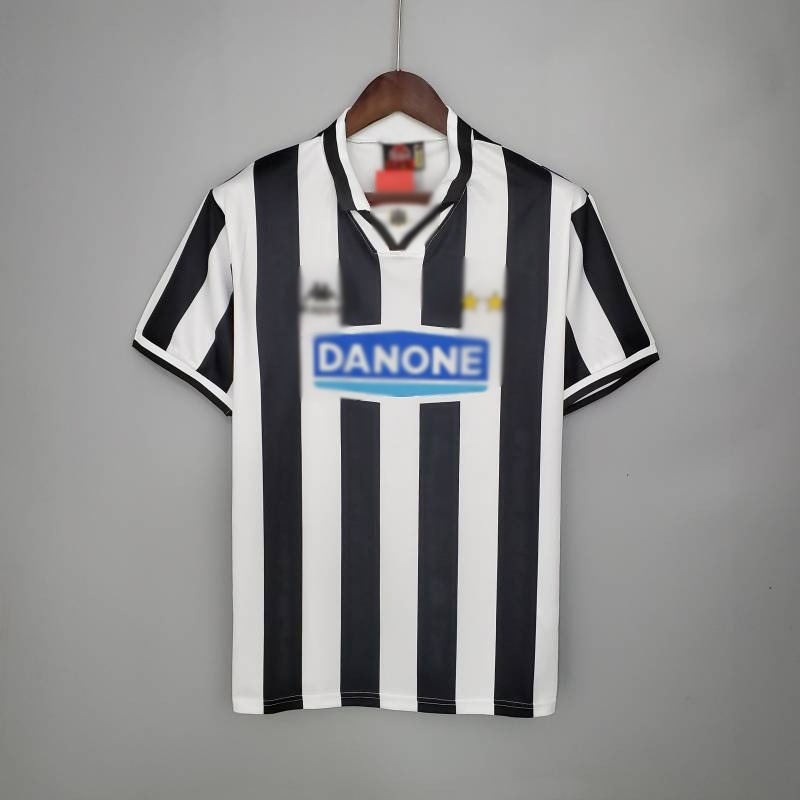 324f5bef Camiseta local Retro Juventus 1994/95 - Imagen 1