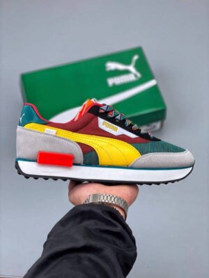 zapatilla Puma Future Rider Play amarillo marron frontal