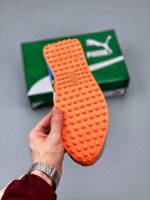 zapatilla Puma Future Rider Play negro naranja planta