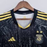 camiseta negra de argentina 2021 cuello