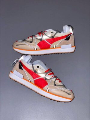 zapatilla central saint martins Future Rider Beige rojo