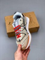 zapatilla central saint martins Future Rider Beige rojo lado interno