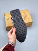zapatilla central saint martins Future Rider negro blanco planta