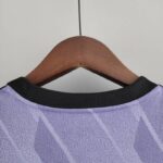 Camiseta Real Madrid Segunda Equipación 2022-2023 Versión Fan cuello posterior