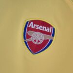 ESCUDO Camiseta del Arsenal Segunda Equipación 2223 Versión Aficionado