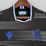 Camiseta Real Sociedad segunda equipación 2022 - 2023 versión fan pecho