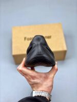 Yeezy Foam Runner talón