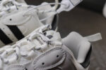 Zapatillas Triple S acercamiento
