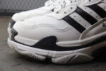 Zapatillas Triple S acercamiento