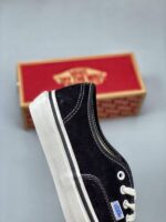 Vans low-top casual sneakers talón 2