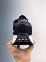 Adidas Retropy Boost E5 running shoes talón 2