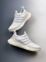 Zapatilla Ultra Boost Web DNA Sneakers par