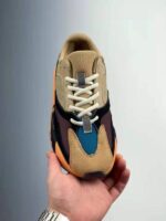 Adidas Yeezy Boost 700 Runner frontal