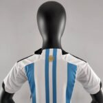 Conjunto niños Argentina Qatar 2022 - cuello posterior