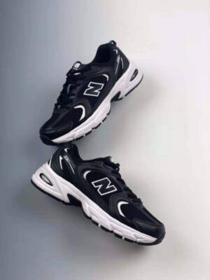 New Balance 530 Retro Running Shoes par