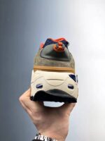 New Balance 574 Yurt x Salehe Bembury talón 2