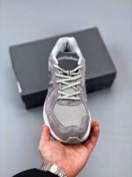 New Balance 860 frontal