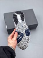 New Balance 860 planta