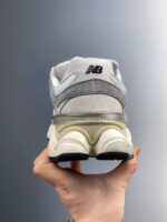 New Balance 9060 clásicos talón 2