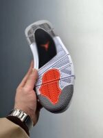 Nike Air Jordan 4 Retro Infrared planta