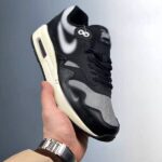 Nike Air Max 1 x Patta Running Shoes lateral 2