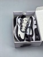 Zapatilla Air Max 270 React Running Shoes en caja