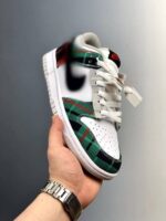 Nike Dunk Low Retro White lateral 2