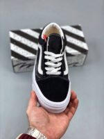 Vans Old Skool casual sneakers frontal