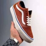 Vans Old Skool casual sneakers lateral
