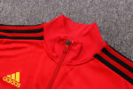 Cuello del conjunto de chándal rojo del Flamengo 2022-2023
